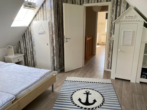 Ferienhaus Nordseejuwel - Schlafzimmer 2 Obergeschoss und Flur